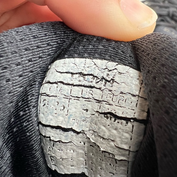 ASICS - Gel Kayano 23 Running Shoe - Picture 12 of 16